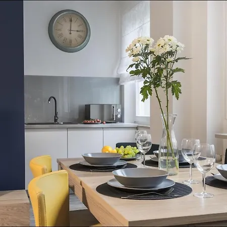 P&o Serviced Nowogrodzka Apartamento *