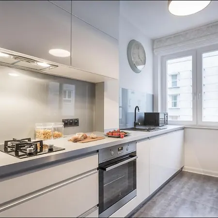 P&o Serviced Nowogrodzka Apartamento Varsovia